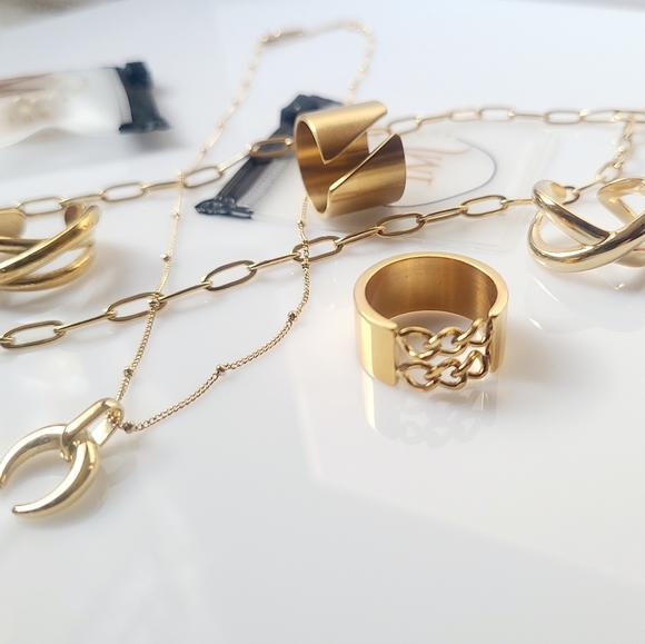 XIXI Ring - Picture 6 of 6